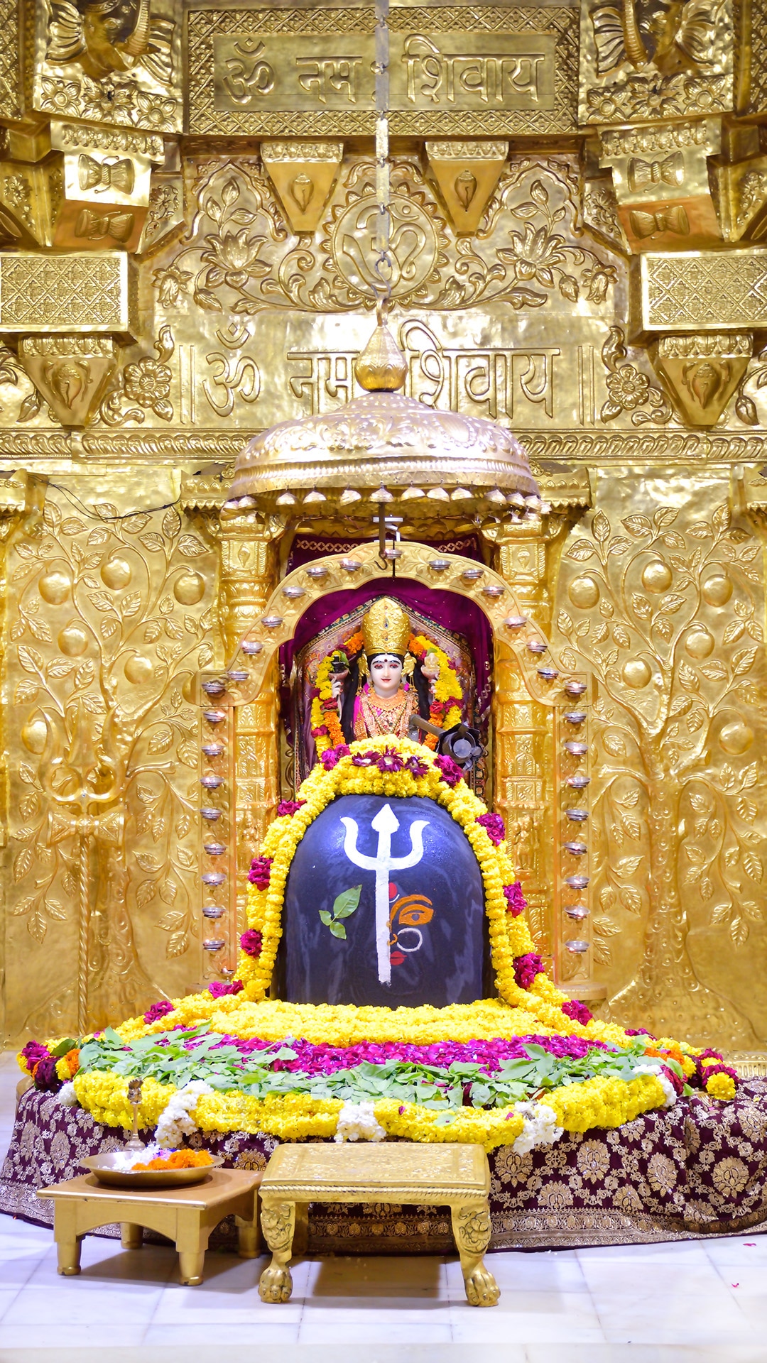 Chattarpur Mandir